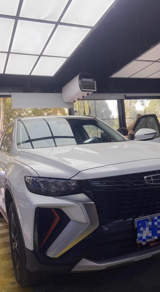 Xevaban.com ở 214 Giải Phóng là đơn vị chuyên cung cấp phụ kiện oto, đồ chơi oto, phụ kiện geely coolray, đồ chơi geely coolray, xevaban, 214 giải phóng, gập gương tự động geely coolray, độ gập gương geely coolray, gập gương geely coolray.